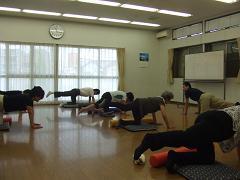 第４４回からだ講座「きれいな姿勢！エクササイズ編」町田成瀬が丘ふれあい会館05.JPG